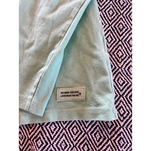 Life is Good Shirt, Women's XS 3/4 Sleeve, Snowmies, Holidays EUC Green - Picture 2 of 8